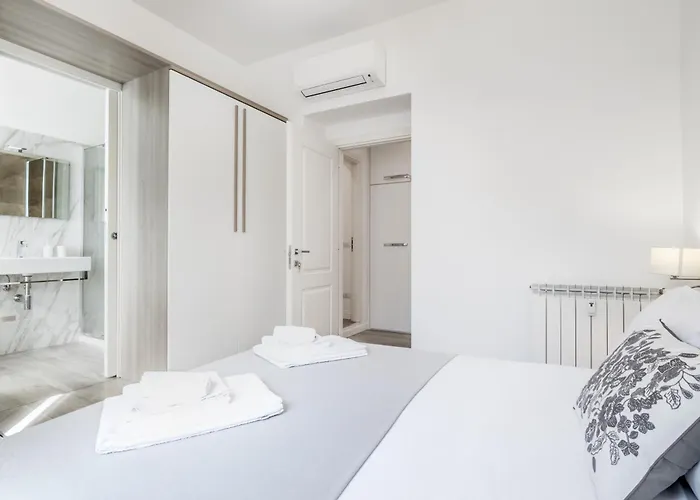 Vatican Apartment *