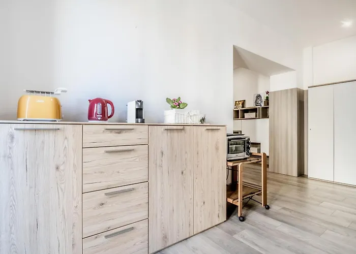 Vatican Apartment Rom